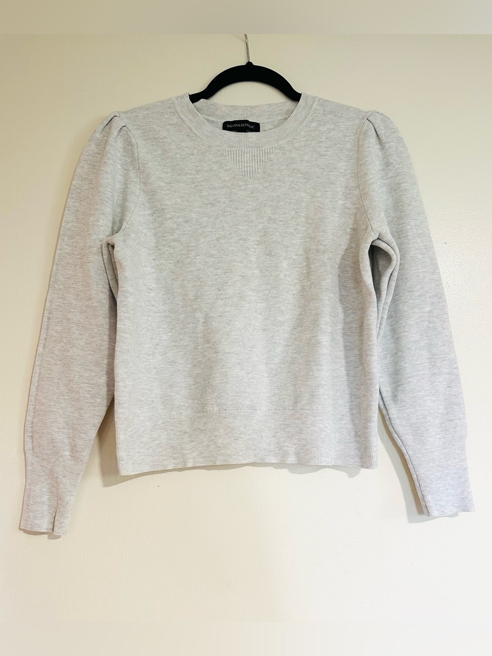 Banana Republic Light Cream Puff Shoulder Crewneck Sweater S